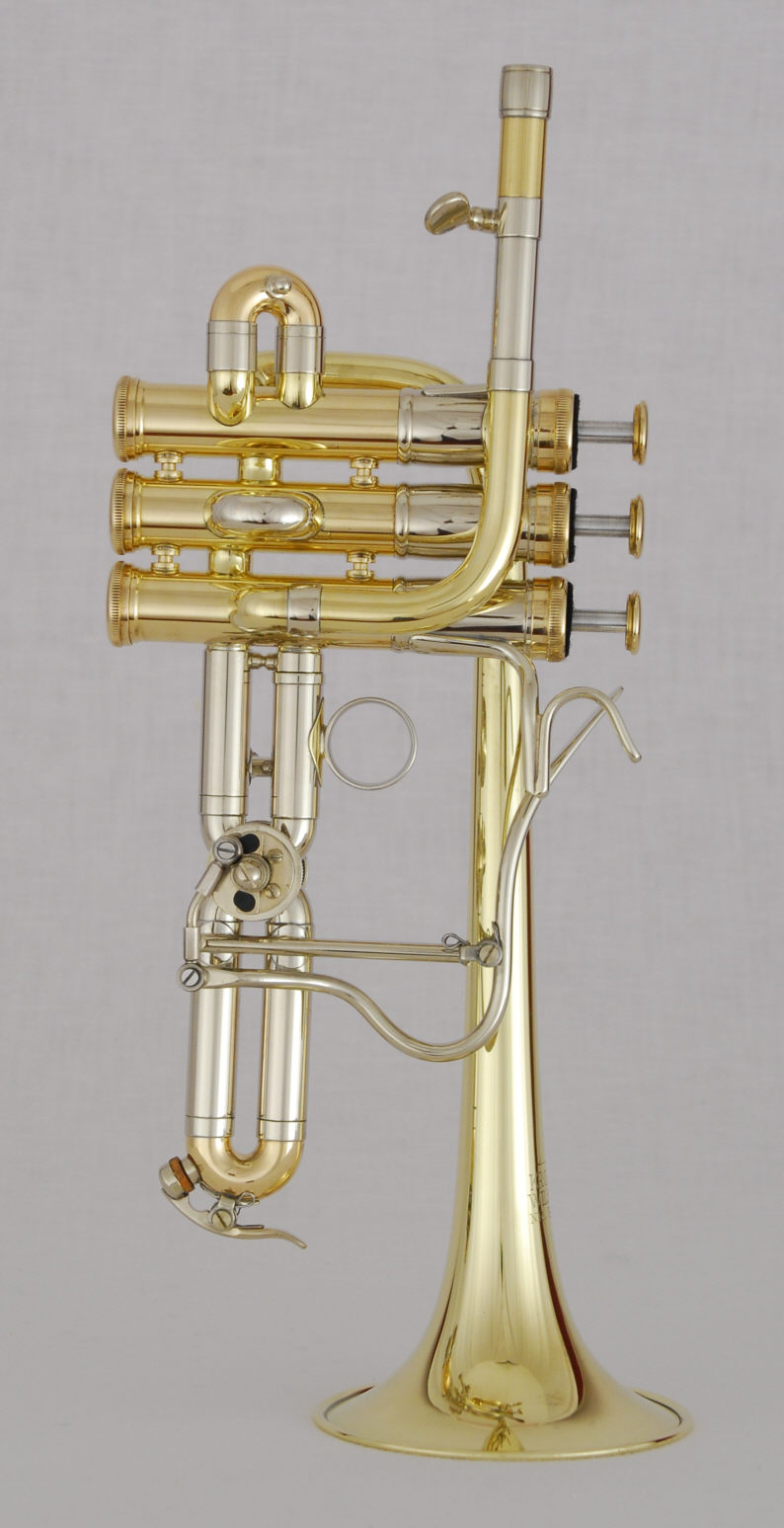 EPT3+1 piccolo trumpet in Bb/A with piston valves